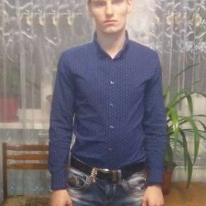 Ростислав Ткаченко, 28 лет